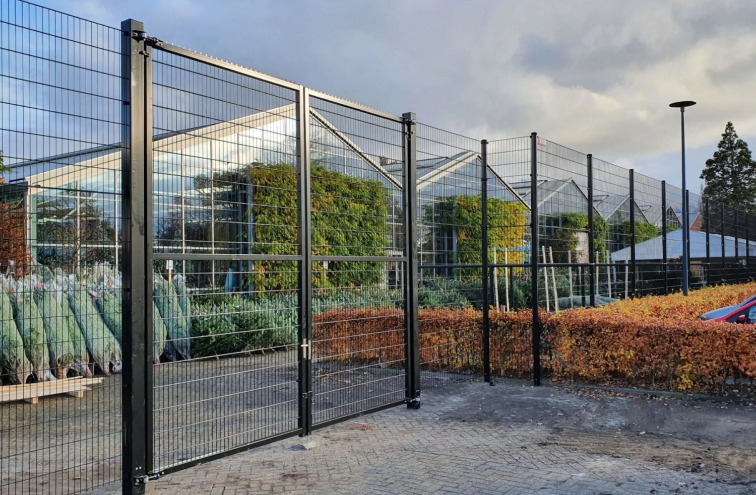 Dubbelstaafmat hekwerk/poorten in Breda